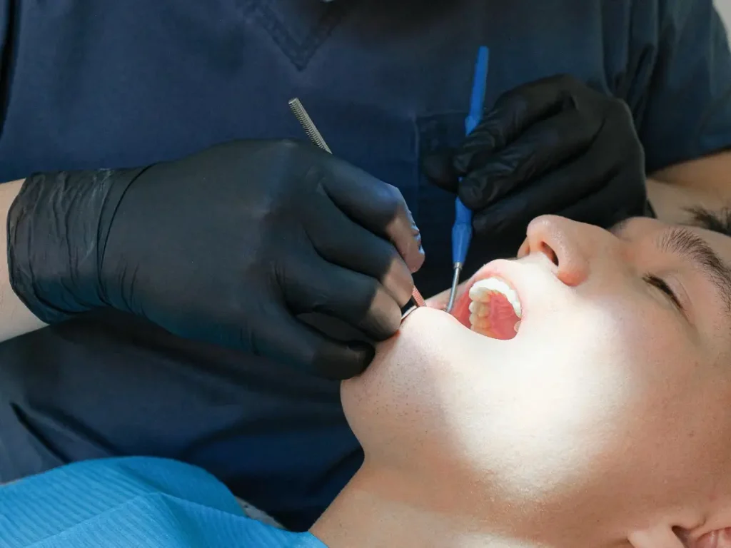 tratamiento-injerto-hueso-dental-sevilla